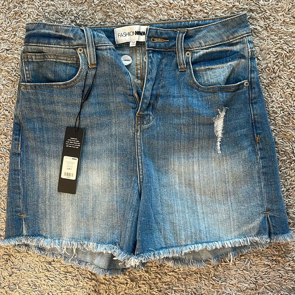 Fashion nova shorts